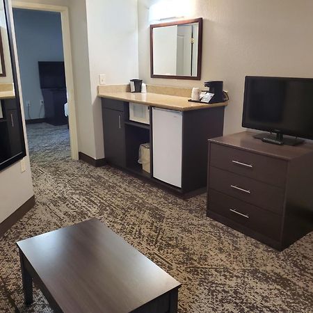 Best Western Fort Wayne Inn & Suites North Buitenkant foto